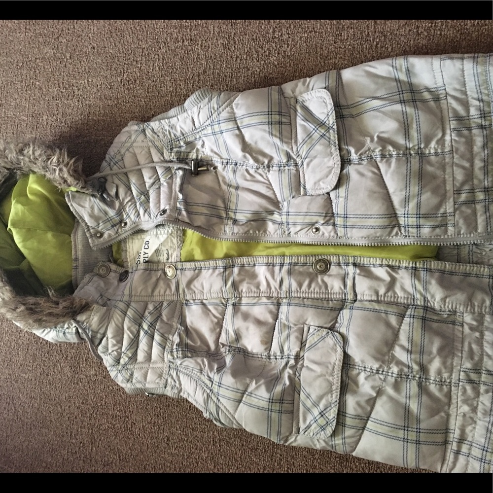 Mossimo sleeveless jacket